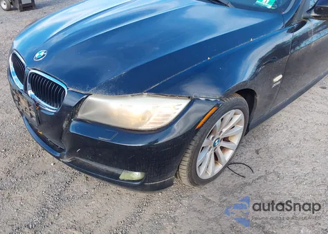 2011 BMW 328I xDrive z USA, uszkodzony, nr VIN WBAPK5C53BF126850